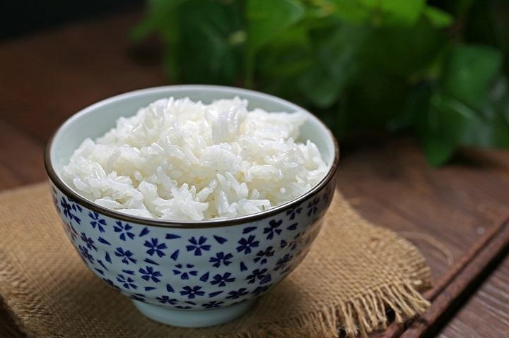 6 Pantangan Makanan Bagi Penderita Diabetes, Mengapa Termasuk Nasi Putih?