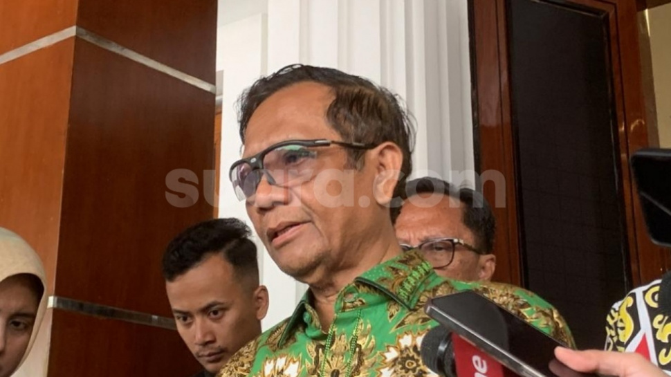 Jokowi Tak Berencana Laporkan Rocky Gerung, Mahfud MD: Dulu SBY Mengadu